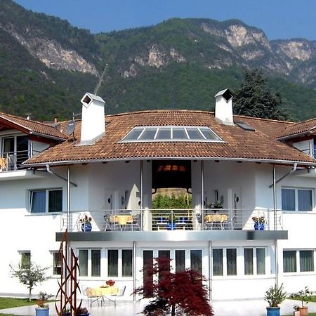 Millenniumshof Daire Caldaro Dış mekan fotoğraf